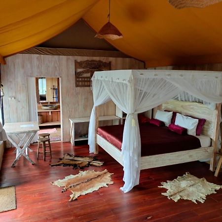Sang Giri Mountain Tent Resort จาตีลูวีห์ ภายนอก รูปภาพ