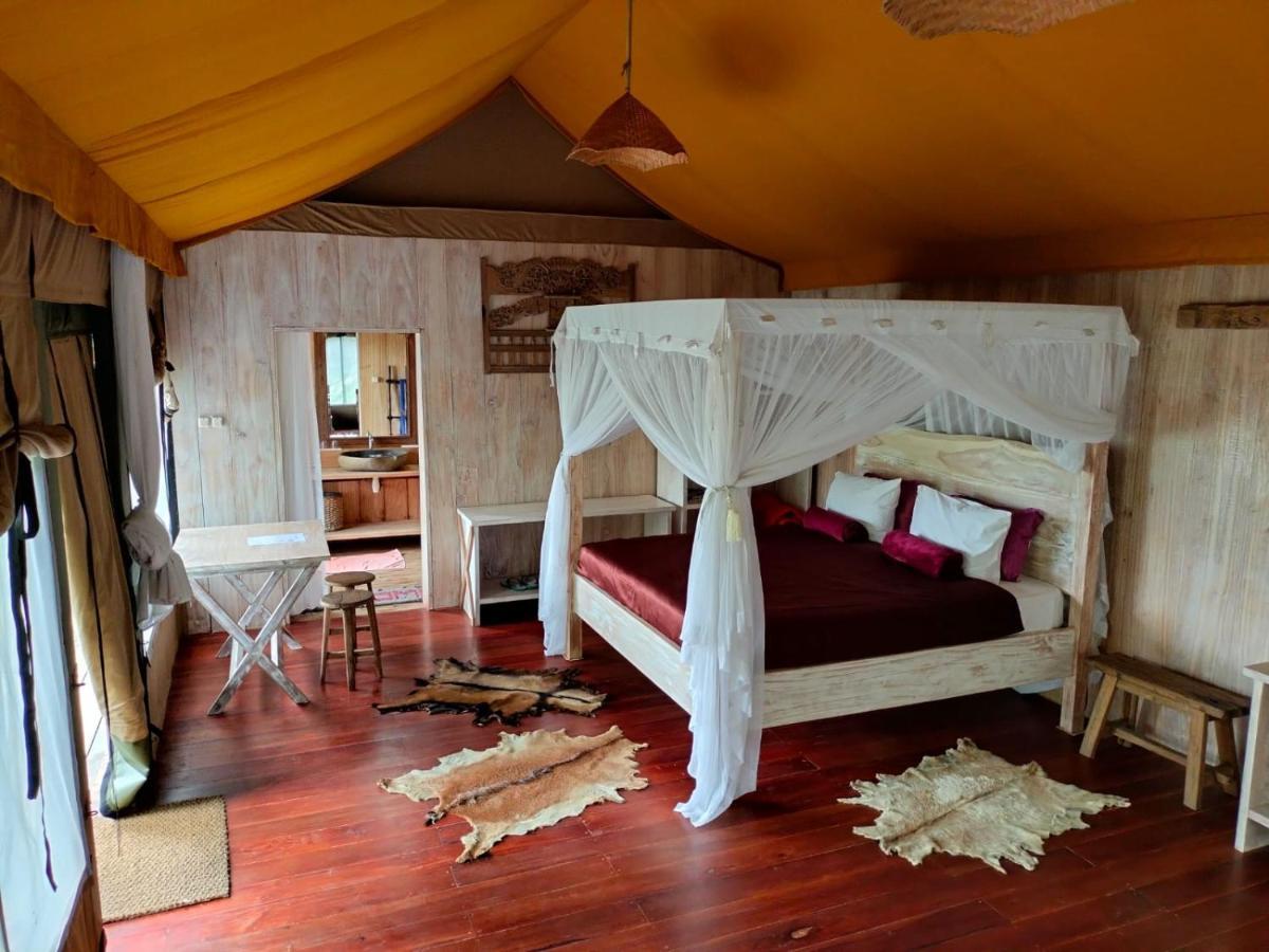 Sang Giri Mountain Tent Resort จาตีลูวีห์ ภายนอก รูปภาพ