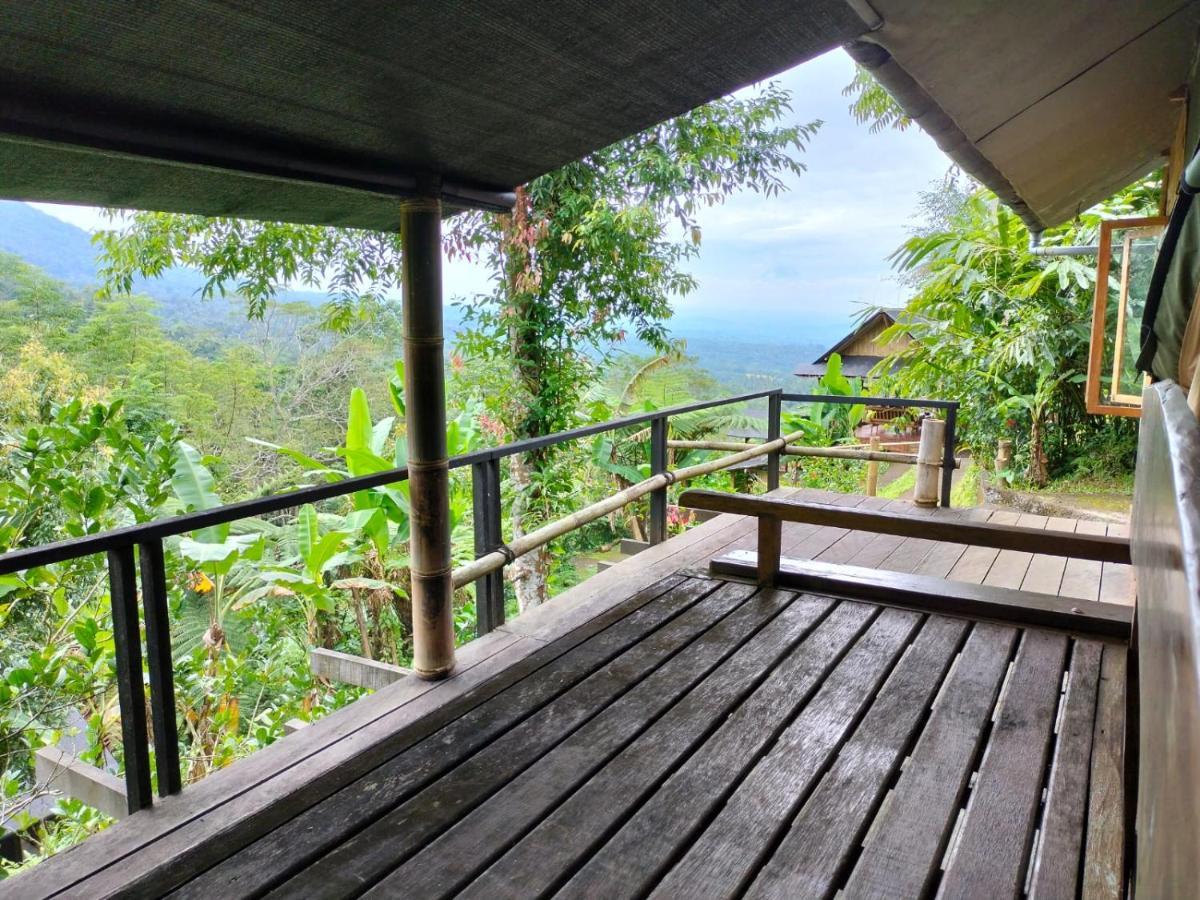 Sang Giri Mountain Tent Resort จาตีลูวีห์ ภายนอก รูปภาพ