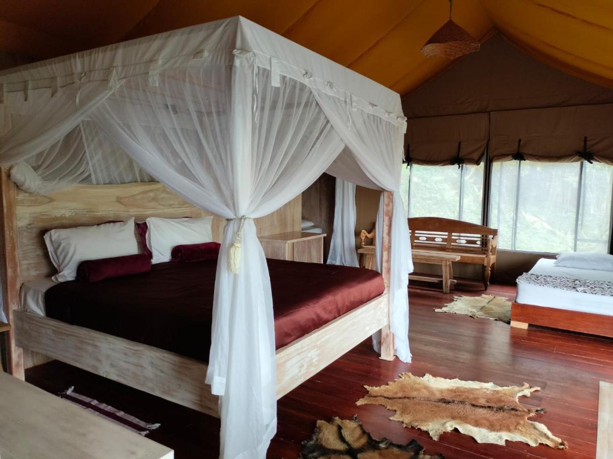 Sang Giri Mountain Tent Resort จาตีลูวีห์ ภายนอก รูปภาพ