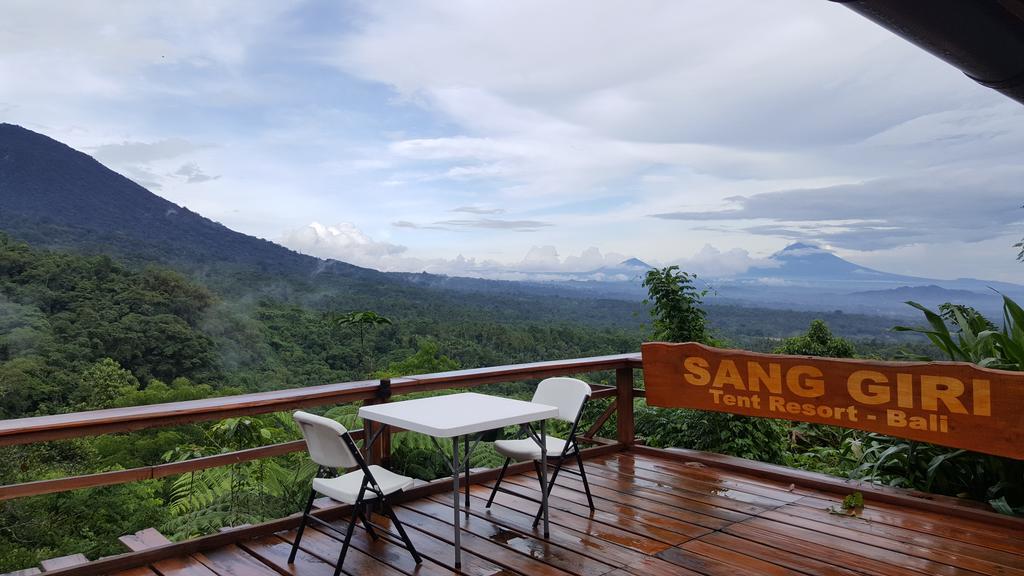 Sang Giri Mountain Tent Resort จาตีลูวีห์ ภายนอก รูปภาพ