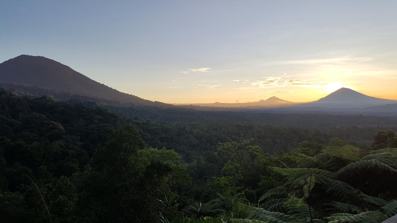 Sang Giri Mountain Tent Resort จาตีลูวีห์ ภายนอก รูปภาพ